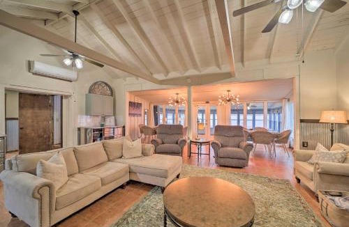Disney House | Private Beach: Waterfront Disney Getaway!