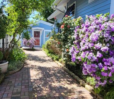 East Riverside Apartment | Private Bedroom Bath plus Sitting Room & Porch