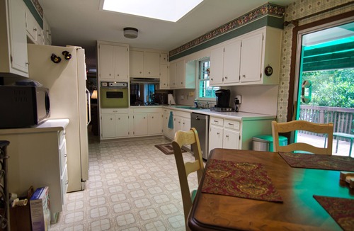 Tucker House | Private charming, stylish retreat in Tucker