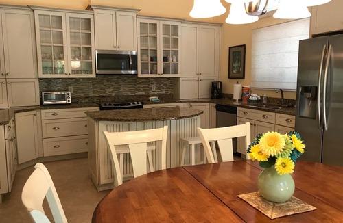 Hilton Head Island House | Private Coastal Escape in South Forest Beach – Walk to the Ocean, Shops & Dining