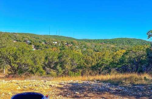 Lakehills Cottage | Private Cozy Safe Casita Texas Hill Country Retreat