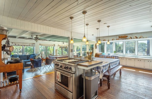 Alligator Point House | Private Dock, Easy Gulf Access & Red Snapper Season Fun!