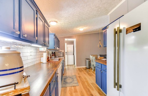Milledgeville Cottage | Private Dock: Pet-friendly Home on Lake Sinclair