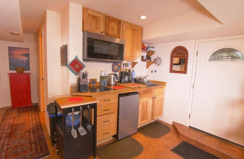 Edmonds House | Private Edmonds Studio Apartment