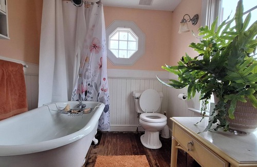 Saint Stephens Church House | Private farmhouses w/6 acre lake, 2 hours from DC, Tidewater 1 hour from RVA