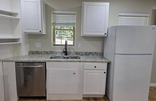 Snellville House | Private Forest Retreat —Atlanta's Best-Kept Secret.