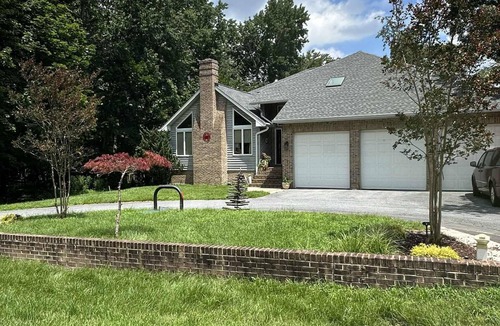 Lake Shore House | Private house with AC