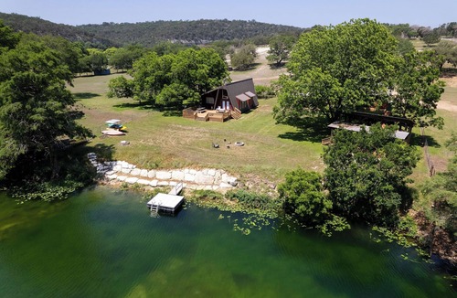 Kerrville Cabin | Private Lakeside Retreat on Turtle Creek