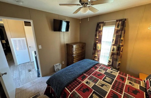 Ninety Six Other | Private Lodge in South Greenwood - Hunting Allowed