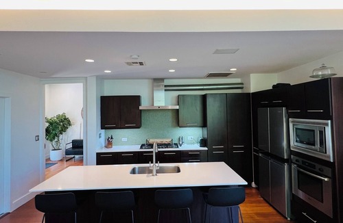 Austin House | Private luxury — Minutes from City Center & airport