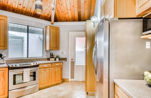 Kona Palisades House | Private ocean view home with dream pool, rooftop deck, vaulted ceilings