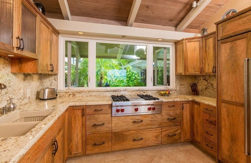 Halama Street House | Private Oceanfront w pool, hot tub, sunsets and Turtles