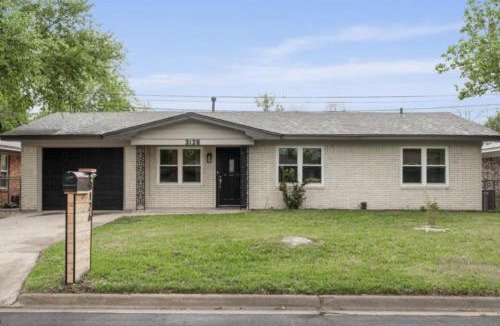 Temple Ski Chalet | Private Pet Friendly Home Minutes From Baylor Scott & White