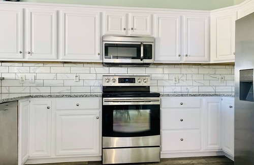 Garden City House | -PRIVATE POOL-1 BLK TO BEACH-OUTDOOR DINING/KITCHEN-PET & FAMILY FRIENDLY!
