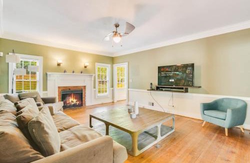 Conyers House | Private Pool Getaway 5BR Family Home