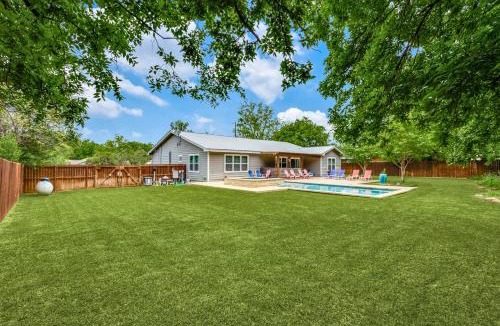Johnson City House | Private Pool & Hot Tub! Charming Hill Country Home Minutes to Wineries/Shops!