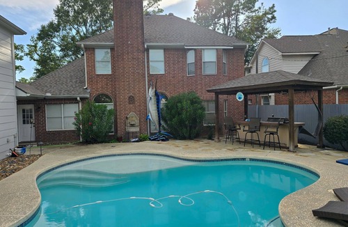Tomball House | Private Pool + Pool Table, 4-bedroom Woodlands Home