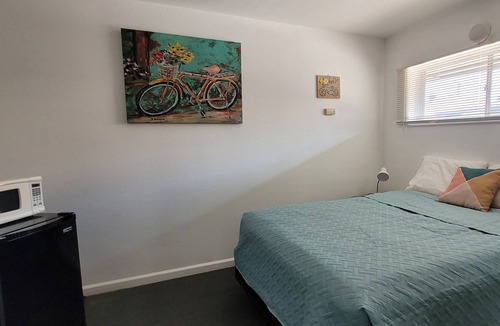 Davis House | Private Queen Bed with Cable