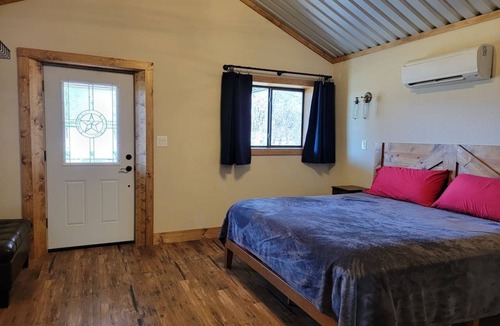 Wise County House | Private Retreat with Pond, Pool and Hot Tub