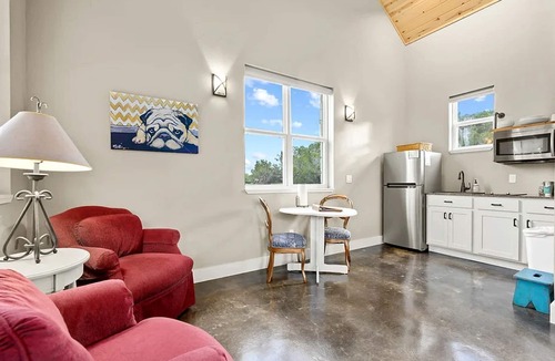 Dripping Springs Cottage | Private Romantic Cottage for an Unforgettable Couples Retreat to Texas Hill Country near Dripping Springs, Texas