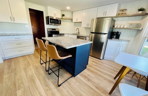 Oscoda House | Private Sandy Beach-Beach Volleyball-Game Room-Fire pit