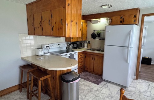 Winston - Salem Cottage | Quaint 2-bedroom cottage with in Winston-Salem two minutes away from Salem lake