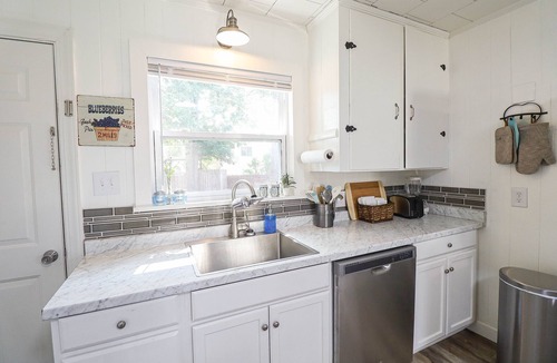 Wilmington Cottage | Quaint cottage style home with large fenced yard.