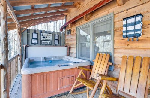 Dahlonega House | Quaint Dahlonega Cabin w/Cavenders Creek Access!