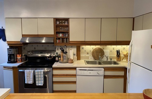 Georgetown House | Quaint Georgetown Home, Walk Score 97, Wisconsin Shops & Dining, Back Yard