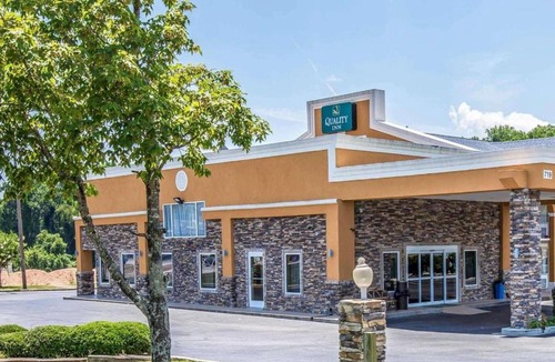 Greenwood Hotel | Quality Inn Greenwood Hwy 25