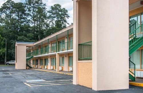 Flemington Hotel | Quality Inn Hinesville - Fort Stewart Area