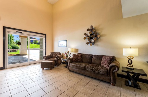 Huntersville Hotel | Quality Inn Huntersville near Lake Norman