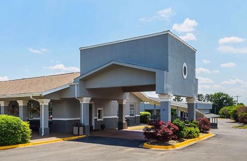 Greenville Hotel | Quality Inn & Suites Greenville - Haywood Mall