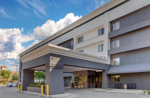 Morrisville Hotel | Quality Inn & Suites Raleigh Durham Airport