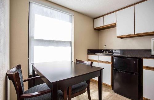 Union Hotel | Quality Inn Union US Hwy 176