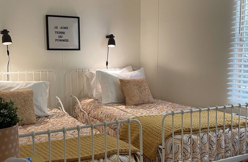 Travelers Rest House | Quant & Quiet w/ King Bed 25 min Downtown Greenville Biking, Hiking, Kayaking