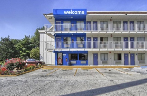 Camp Hill Apartment | Queen Bed|Accessible|Nsmk