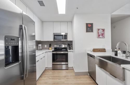 Charlotte Center City Apartment | Queen City Retreat - Parking, Views, Near Stadium