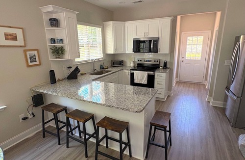 Denver House | Quiet 2BR Family Escape near LKN