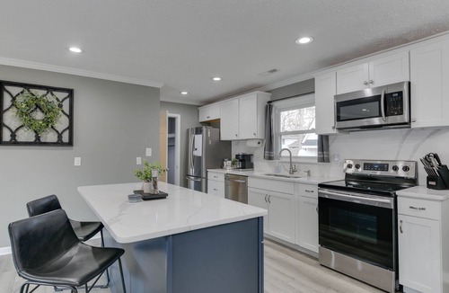 North Newport News House | Quiet and modernized Fully Furnished Property in Newport News, Pet Friendly!