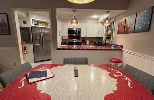 Columbus House | Quiet and secluded home, 3.5 miles to TIEC