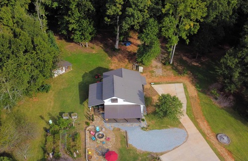 Greer Apartment | Quiet & Clean Studio Suite with Safe & Peaceful Country Vibe! - Pet Friendly