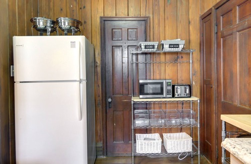 Ellaville Cottage | Quiet Ellaville Home w/Patio + Outdoor Dining!