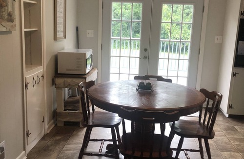 Council House | Quiet get Away near Wilmington NC