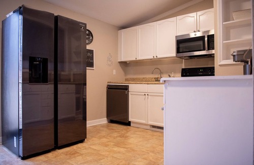 Bessemer City House | Quiet Hillside Getaway – Entire 2 Bed Home at Dallas/Gastonia NC Border