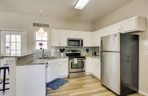 Charlotte House | Quiet Oasis in Charlotte! Home Near UNCC Campus