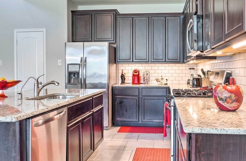 Rosenberg House | Quiet Rosenberg Home w/ Yard < 4 Mi to Dtwn