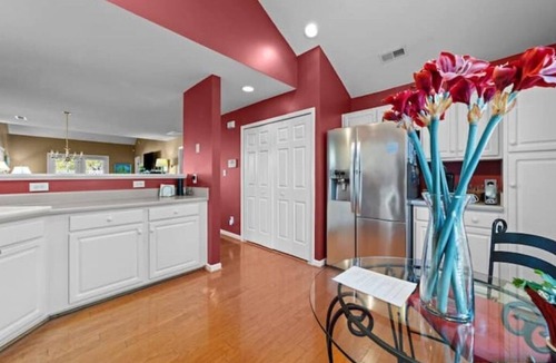 Greensboro House | Quiet Townhouse near the airport and beltline