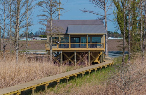 Fairfield Cabin | "R's Cabin" on Lake Mattamuskeet.