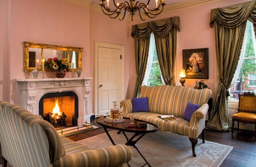 Downtown Baltimore Bed & Breakfast | Rachael's Inner Harbor Boutique Inn - The Odorian Room